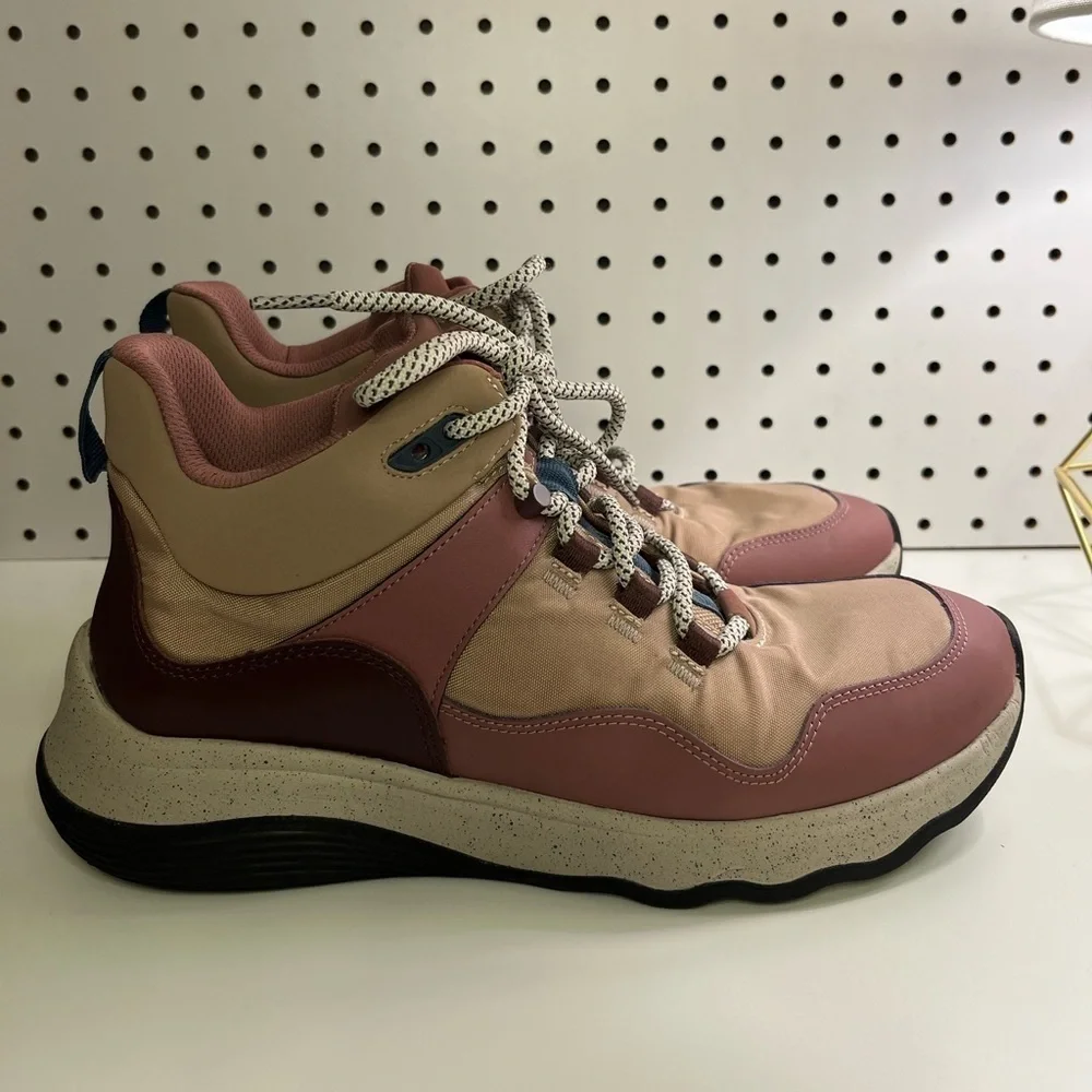 Clarks Women's Jaunt Lo Hiking Boot in Taupe Combi Size 11 Outdoor Gorpcore Boho